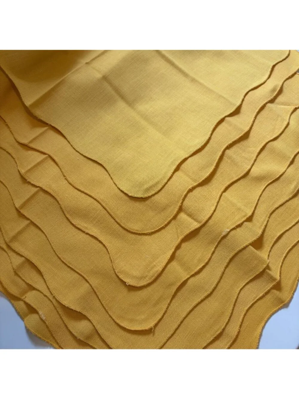 Set 8 Mustard Yellow Linen Cloth Napkins Scalloped Dinner Party Fall Tablescape